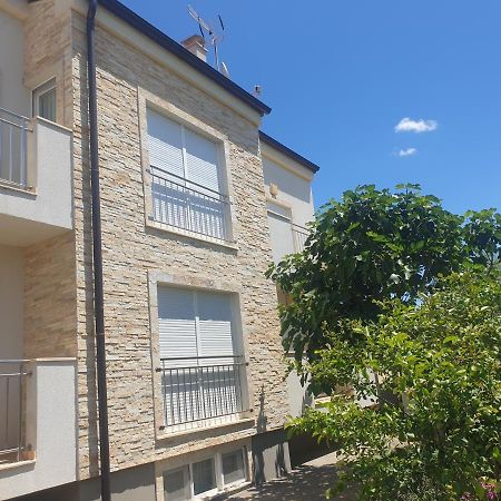 Apartmani Bepo Sveti Filip i Jakov Bagian luar foto
