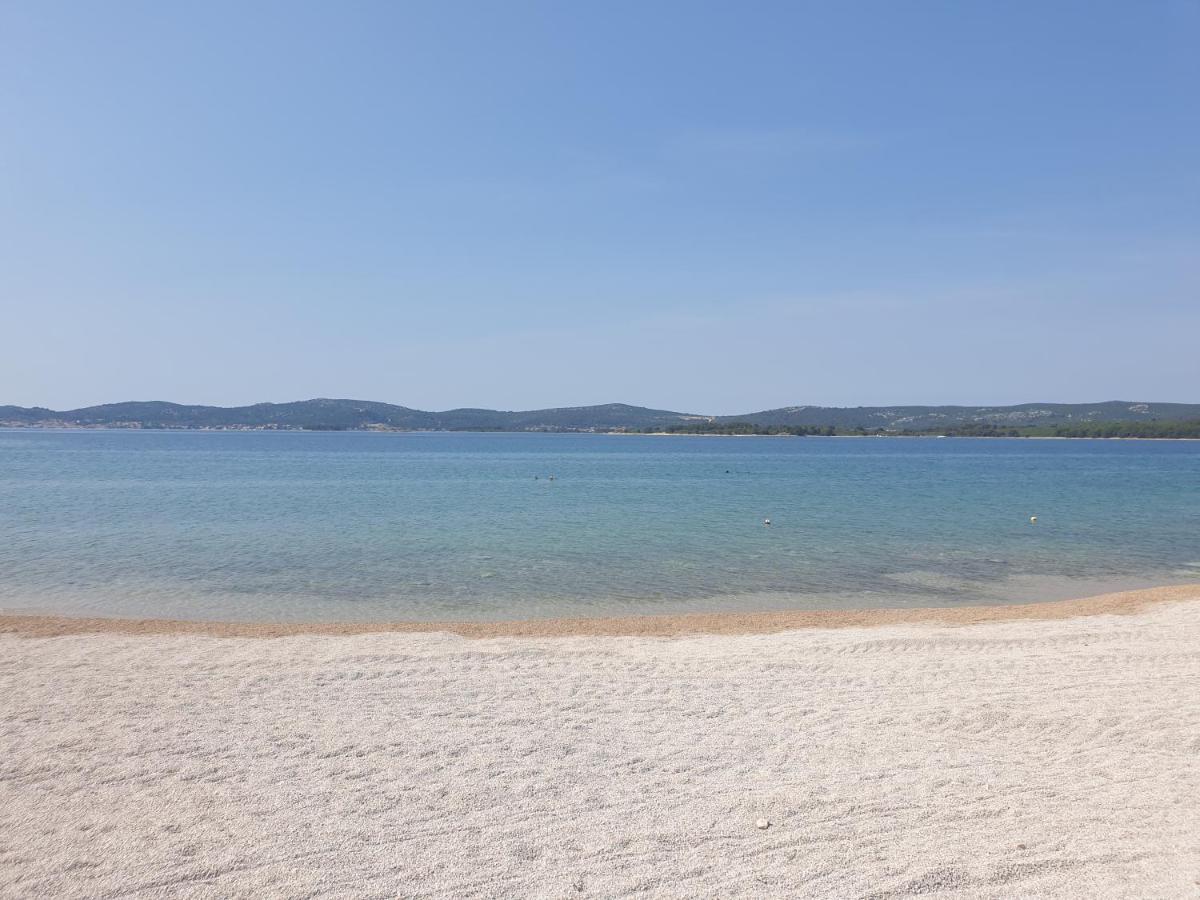 Apartmani Bepo Sveti Filip i Jakov Bagian luar foto